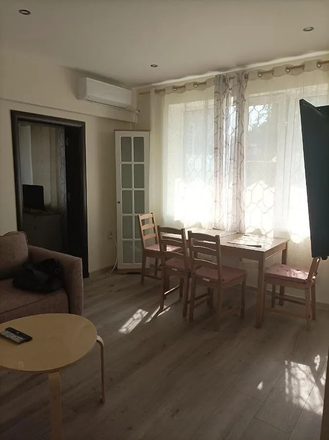 Apartment Starfish Varna 0*,
